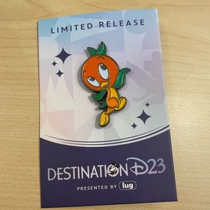 Disney Destination D23 orange bird button